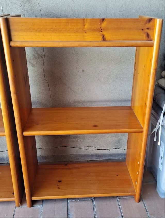 Set of 2 shelves