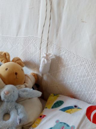 sacchetta copripomolo fatta a mano a uncinetto