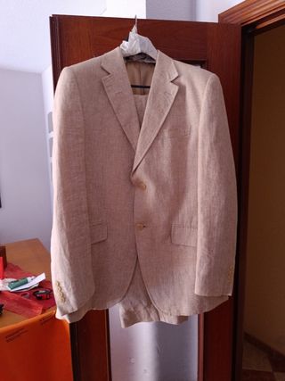 Traje de lino