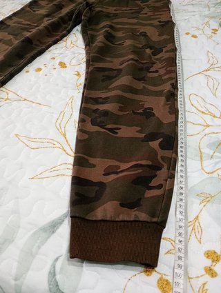 Pantalón de deporte camuflaje