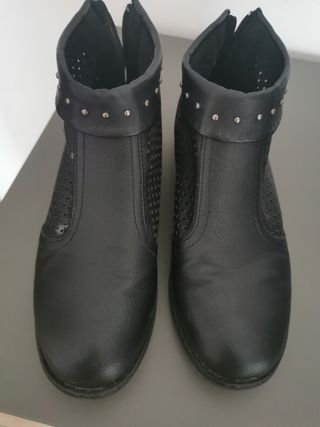 Stivaletto nero