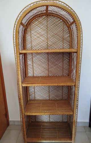 Estantería vintage de vímet/mimbre