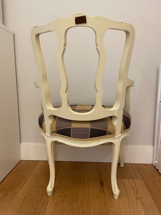 Silla estilo frances con reposabrazos