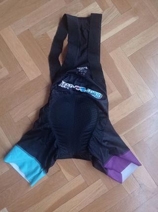 Equipación para bicicleta ,tafad Madrid