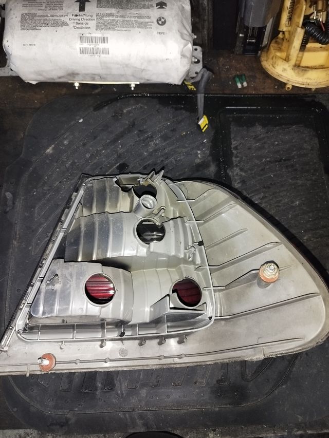 ✅Pilotos traseros e46 320d✅