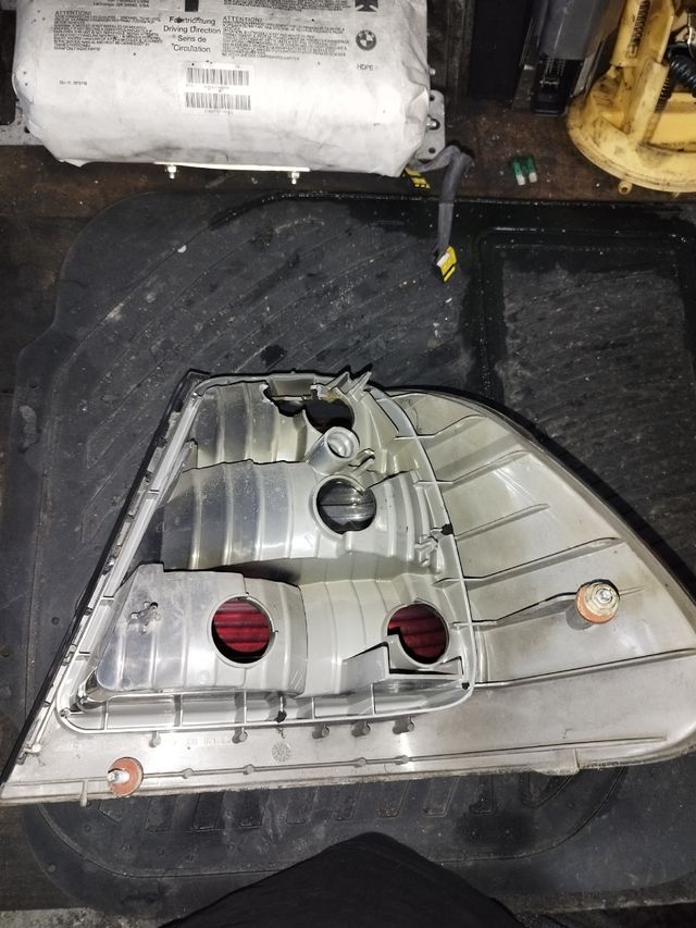✅Pilotos traseros e46 320d✅