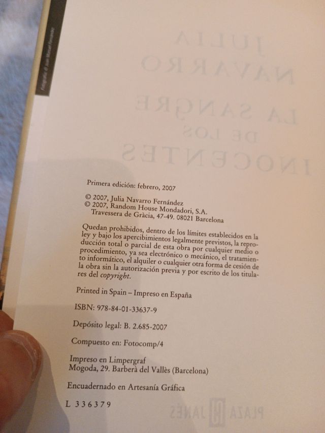 La sangre de los inocentes, Julia Navarro