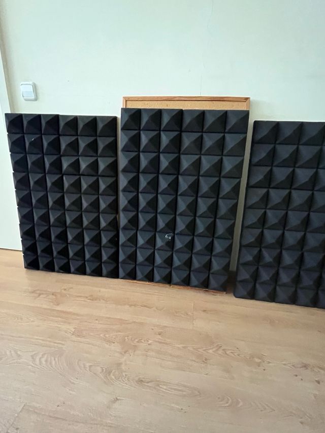 3 Paneles acusticos con corcho  y espuma