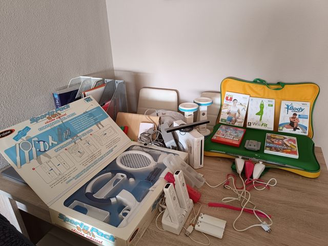 Nintendo Wii + accesorios