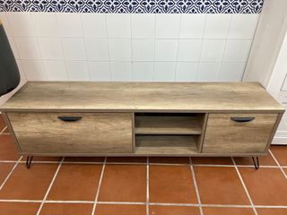 Mueble tv con su mesa de centro