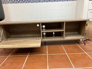 Mueble tv con su mesa de centro