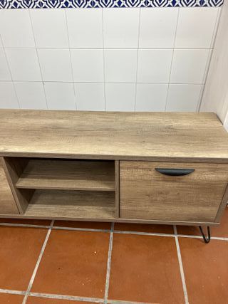 Mueble tv con su mesa de centro