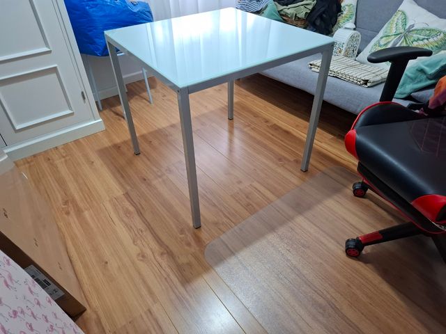 Mesa de cocina de cristal