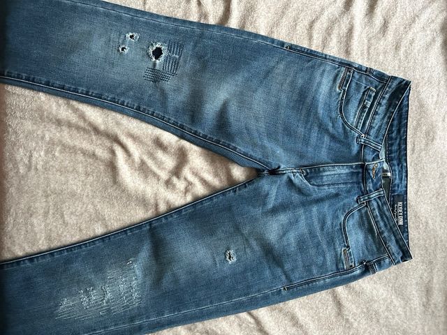 Jeans blu strappati