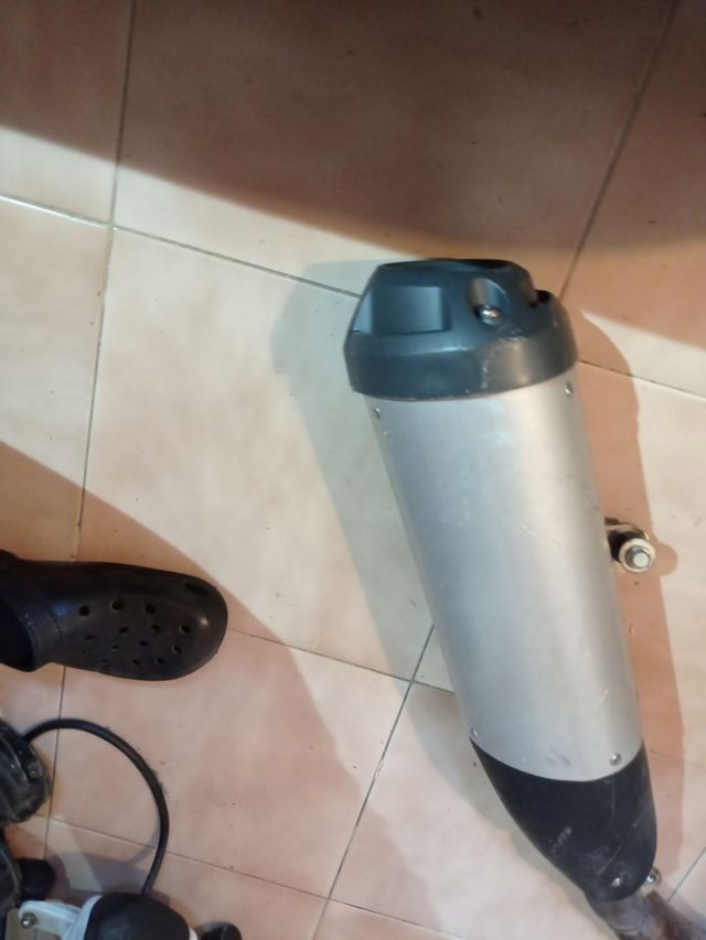 Tubo de escape de serie Yamaha yzf