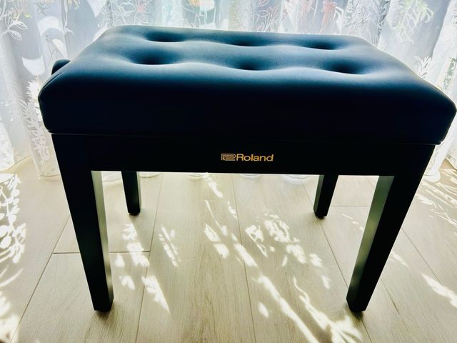 Banco para piano y otros instrumentos musicales.