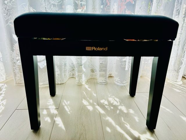 Banco para piano y otros instrumentos musicales.