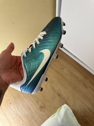 Botas de fútbol.Guayos o botines futbol niño 
