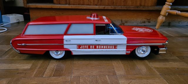 Coche de bomberos de juguete vintage