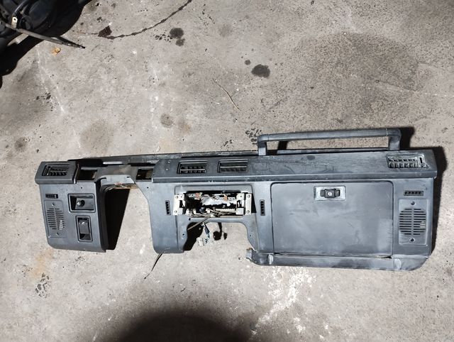 Salpicadero Mitsubishi Montero L040