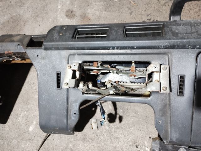 Salpicadero Mitsubishi Montero L040