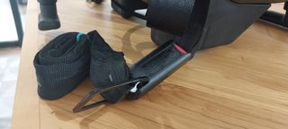 Sillita coche Axkid Minikid a contra marcha