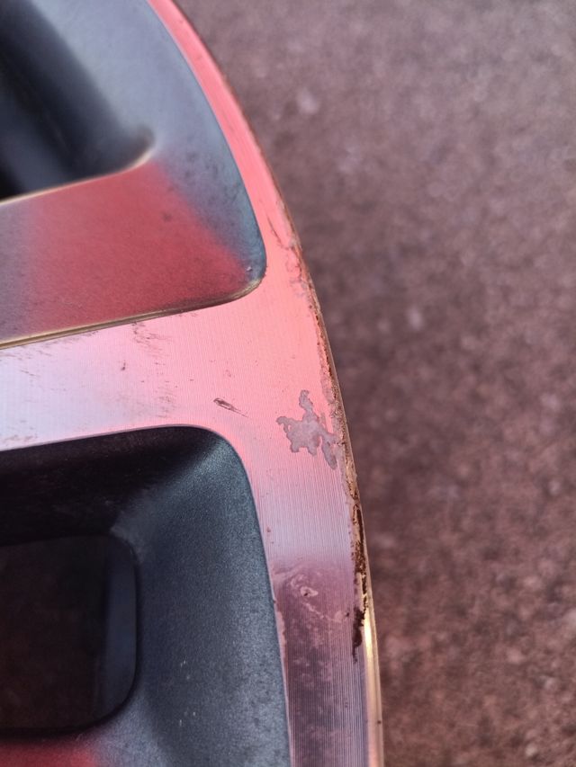 Llanta Peugeot 208 GT