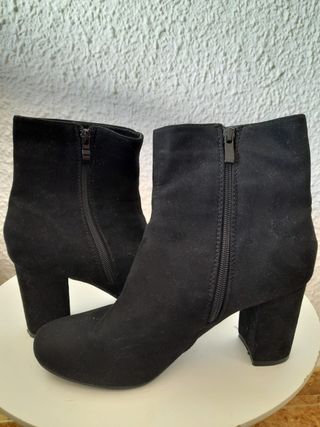 Botas Bordadas de mujer