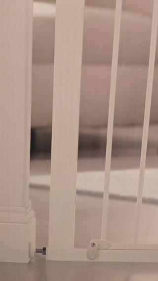 Valla de seguridad infantil para puerta