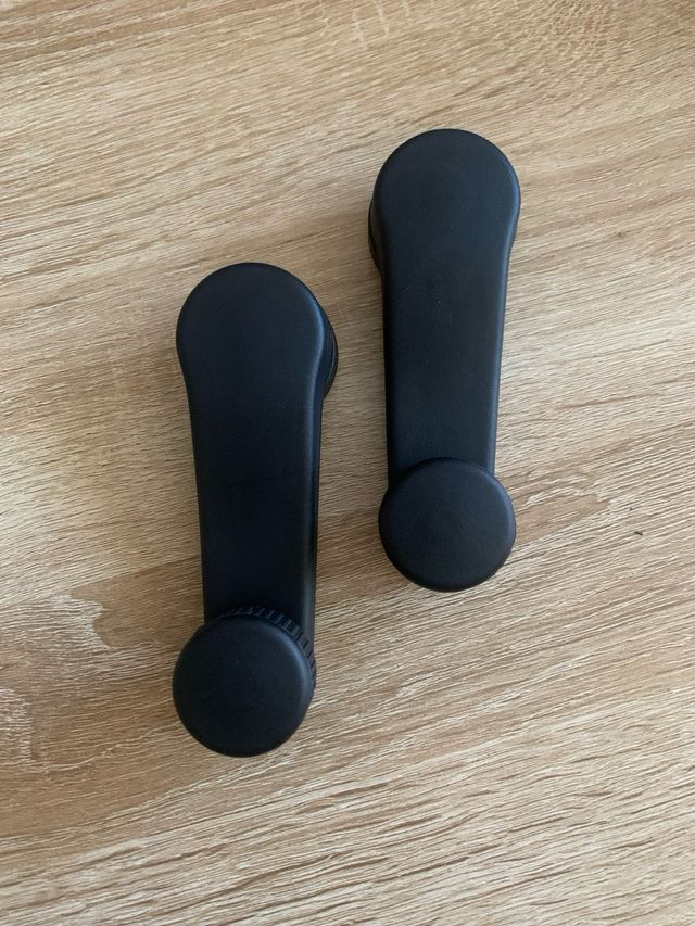 MANIVELAS MANUALES VENTANILLA TRASERA GRUPO WAGEN