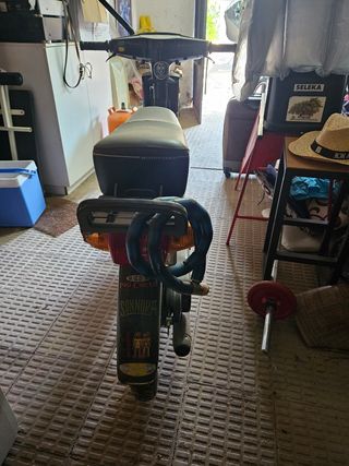 Vespino f9 negro tramitando matricula histórica