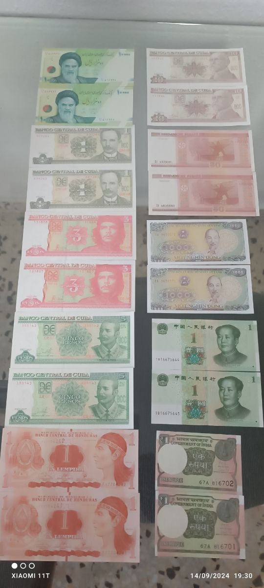 BILLETES DEL MUNDO PAREJAS SERIES CONSECUTIVAS SC.