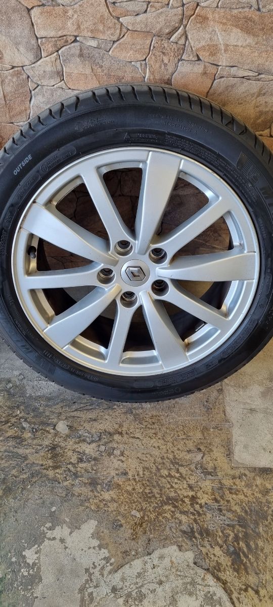 Llantas de Aluminio Renault  17"