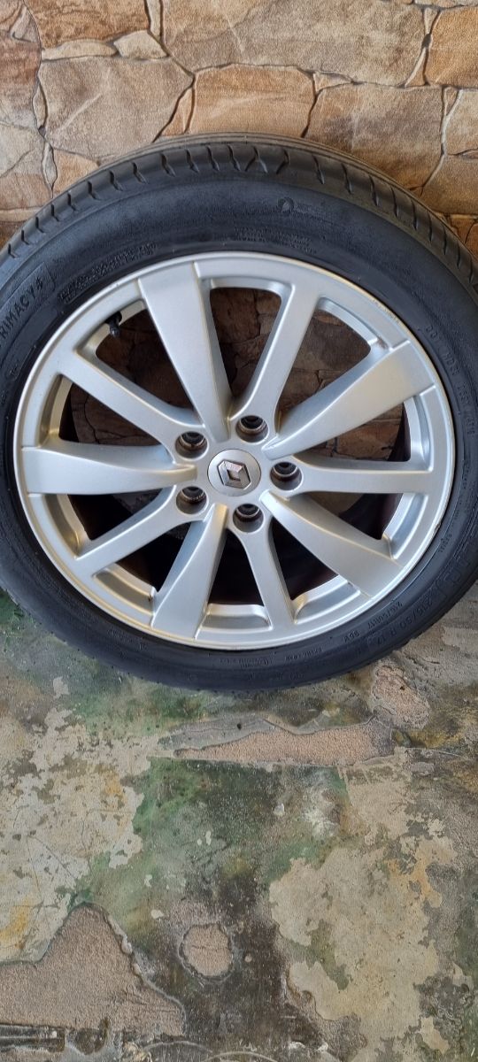 Llantas de Aluminio Renault  17"