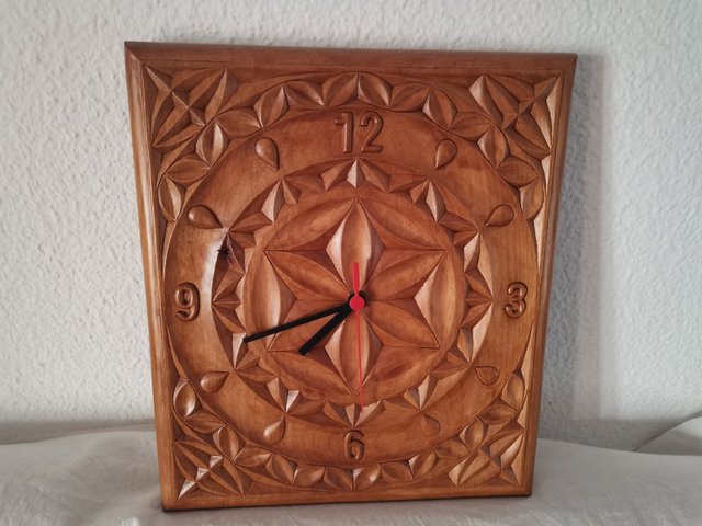 Reloj madera artesanal