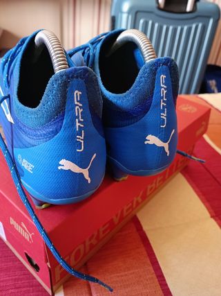 BOTAS DE FUTBOL