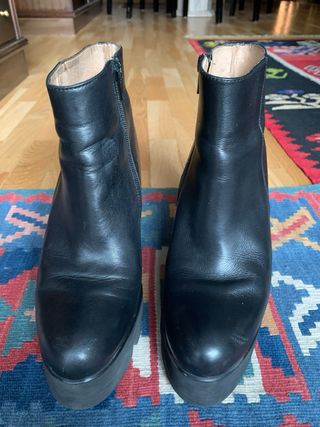 Botin negro plataforma
