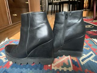 Botin negro plataforma