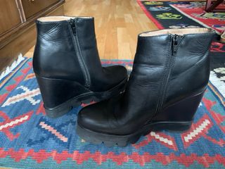 Botin negro plataforma
