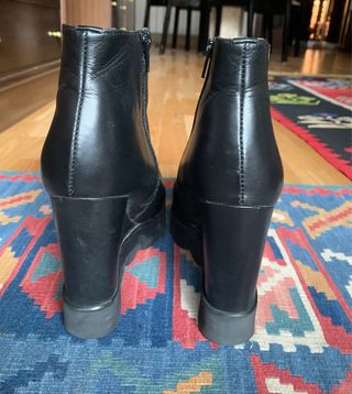 Botin negro plataforma