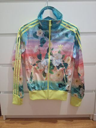 Chaqueta adidas edición limitada 
