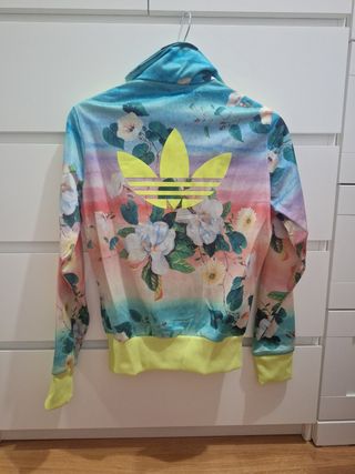Chaqueta adidas edición limitada 