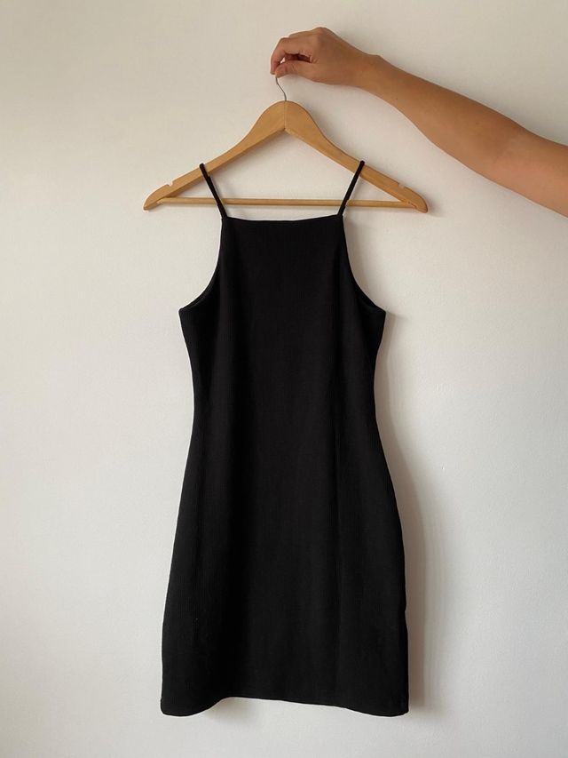 Vestido negro Mango