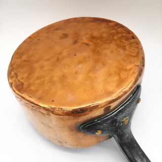 Olla de cobre francesa Siglo XIX antigua