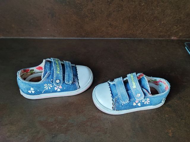 Zapatos de niña