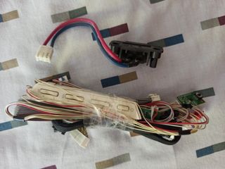 Altavoces Thomson 42fu5553w