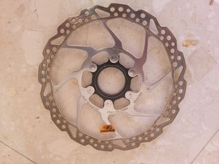 Disco Shimano 180mm center lock