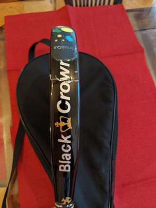 Pala de pádel BLACK CROWN OMNI