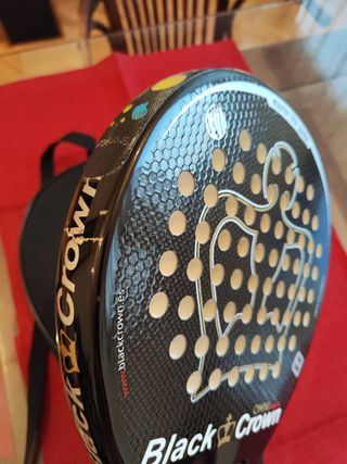 Pala de pádel BLACK CROWN OMNI