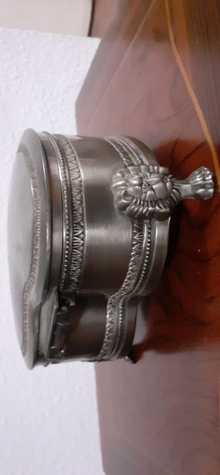 Gran joyero antiguo estaño plateado. Cofre joyas.